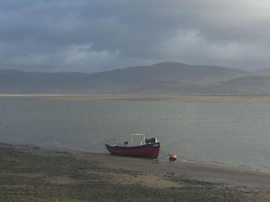 Stunning Views Of Ynyshir & Southern Snowdonia มาฮันเล็ธ ภายนอก รูปภาพ