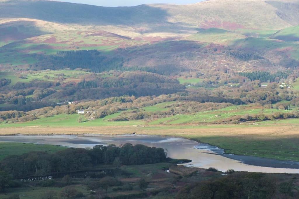 Stunning Views Of Ynyshir & Southern Snowdonia มาฮันเล็ธ ภายนอก รูปภาพ