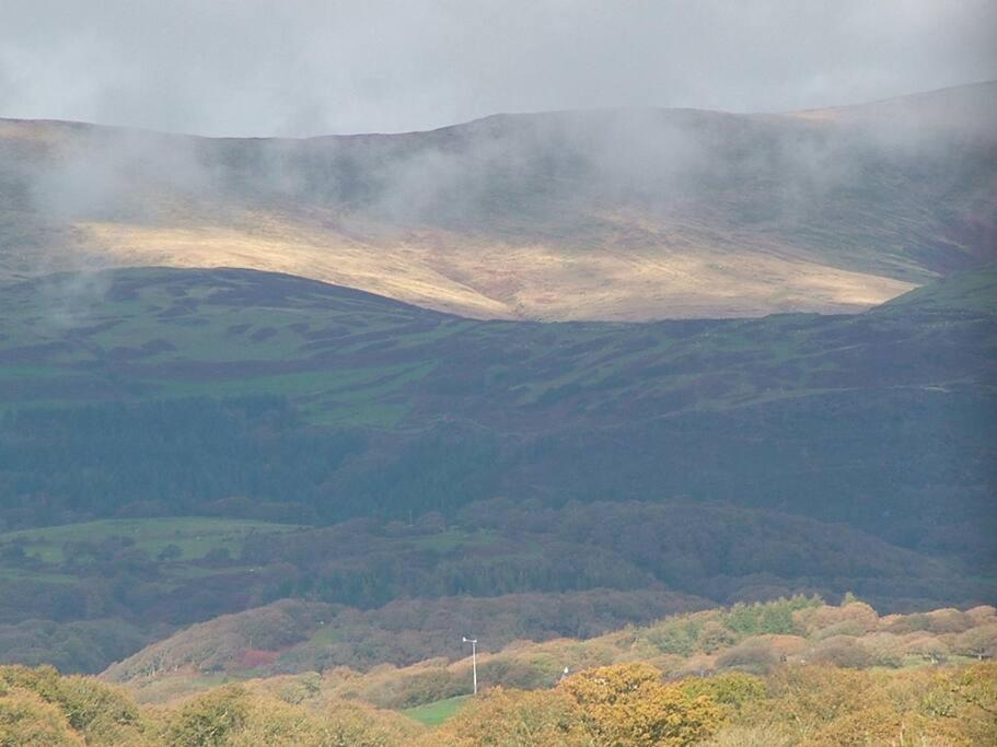 Stunning Views Of Ynyshir & Southern Snowdonia มาฮันเล็ธ ภายนอก รูปภาพ